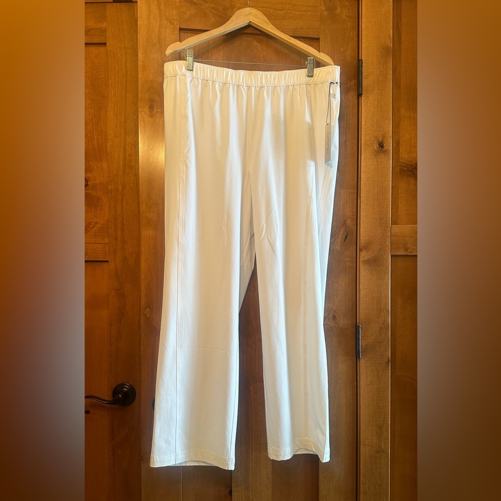 White Zenergy Chico’s pants size 3 or XL